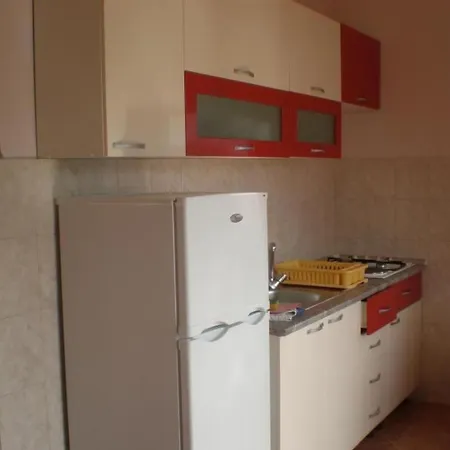 Mit Balkon By Interhome דירה