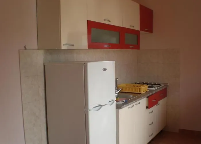 Mit Balkon By Interhome Lägenhet